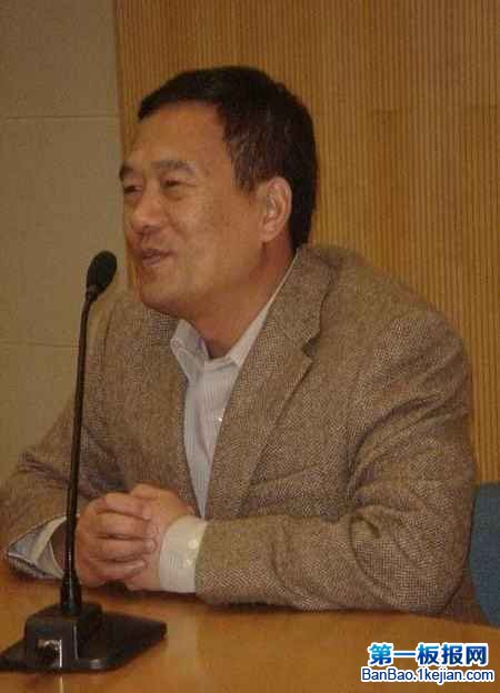 最年轻的美国科学院院士——王晓东